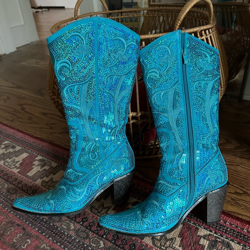 Blue sequin cowboy boots ✨